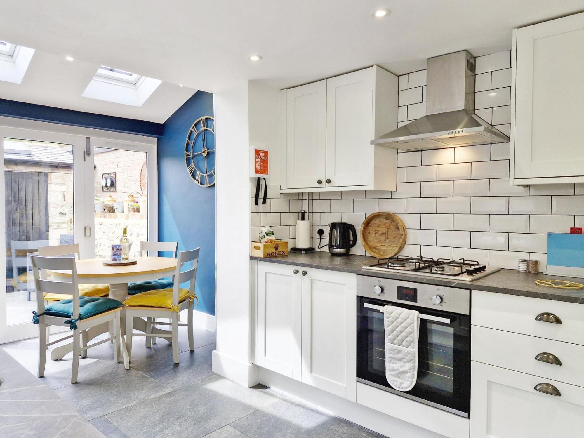 Four Priory Road, Chichester Buitenkant foto