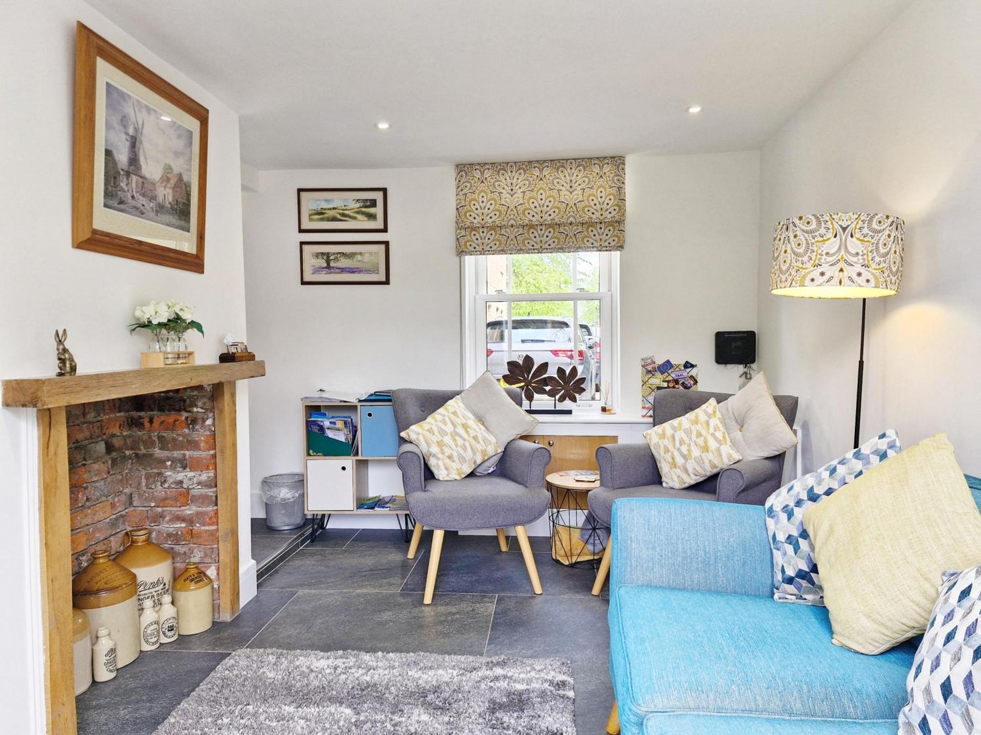 Four Priory Road, Chichester Buitenkant foto